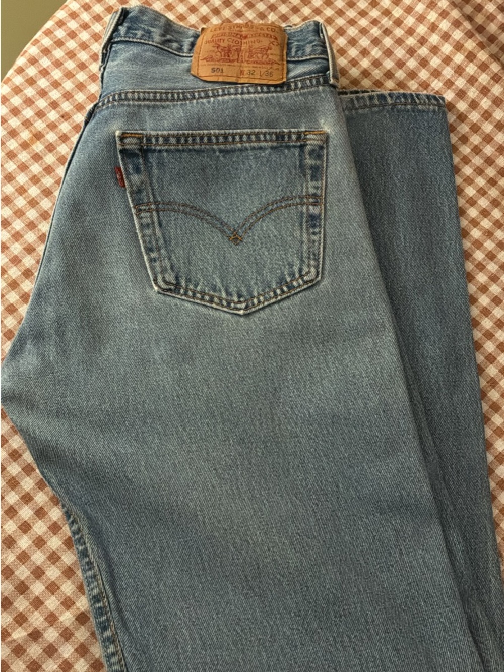 Levi's Women's Straight Leg Jeans in Light Blue Wash